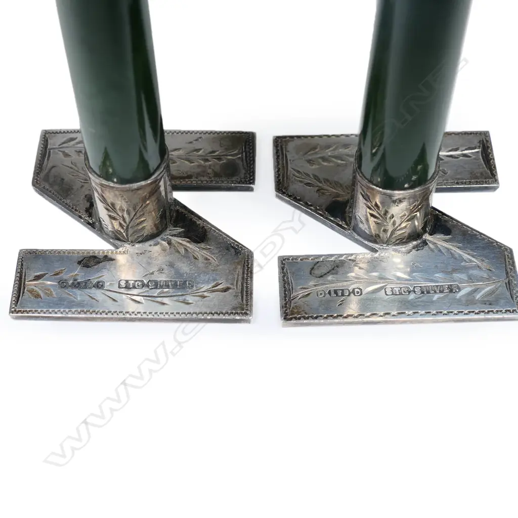 David Dawson (Dunedin) pounamu and silver 'NZ' knife rests, Image 1++